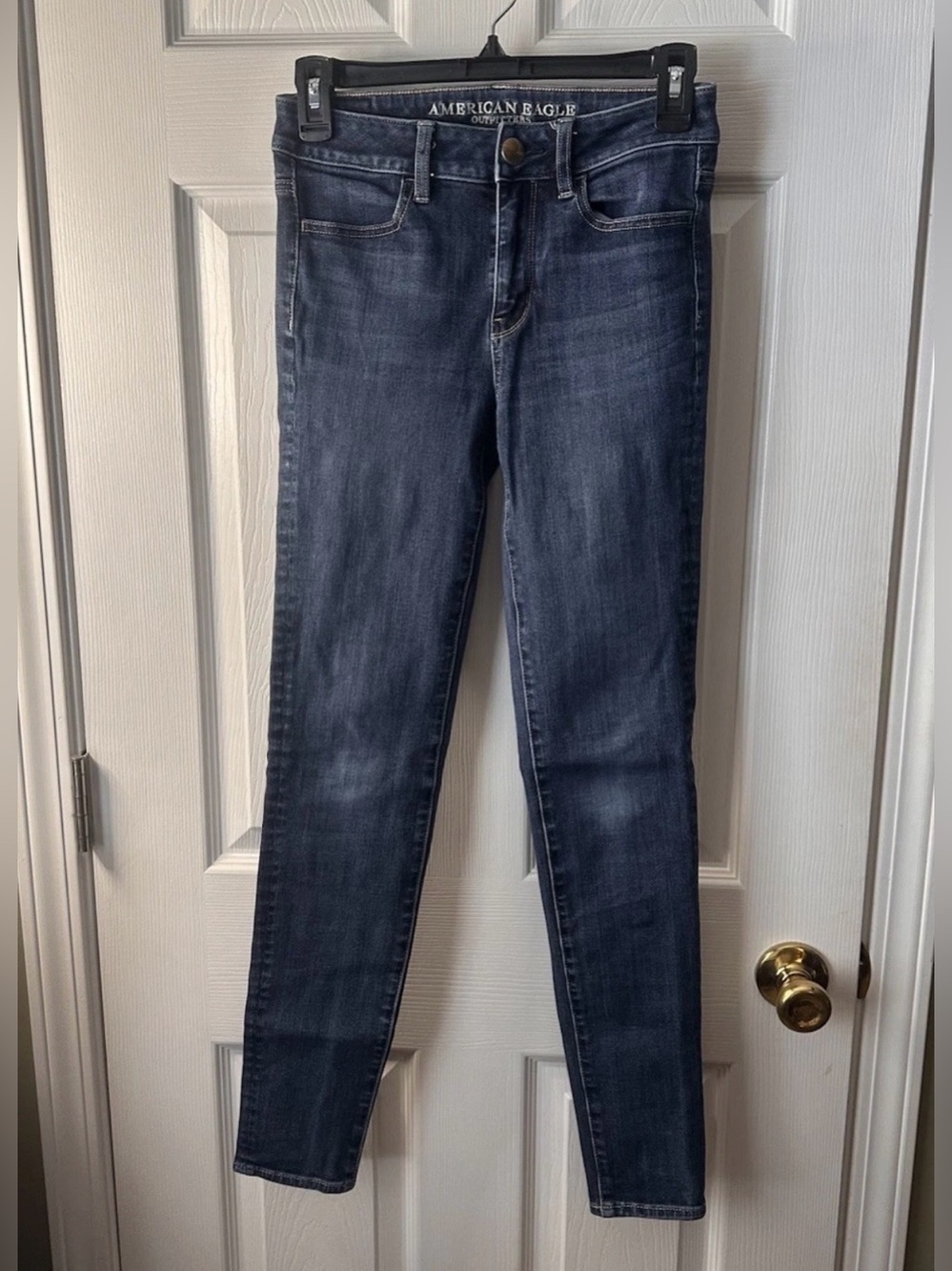 Size 0L American Eagle Super Stretch Skinny Mid-Rise Dark Wash Denim Jeans